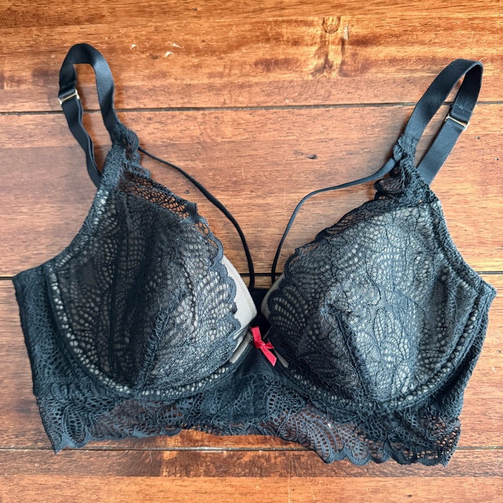 Cacique Black Lightly Lined Sexy Plunge Lace Bra Size 36DD